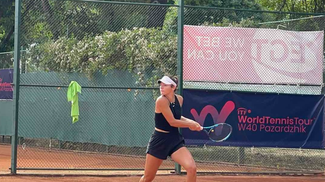 ITF W35 Анталия първи кръгЛия Каратанчева – Луизина Джованини 6