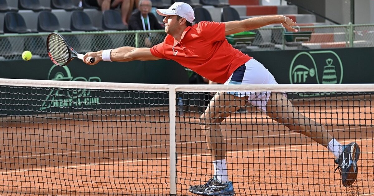 ITF M15 Валенсия четвъртфиналАлександър Донски – Пол Мартин Тифон 6