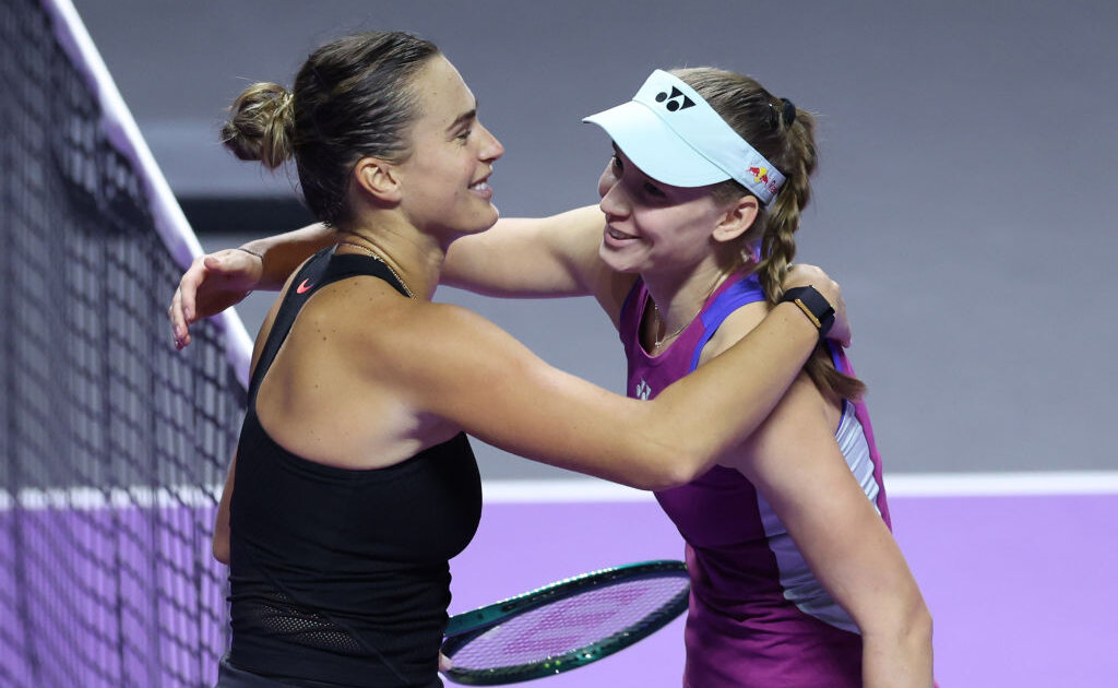 WTA Final, лилава групаЕлена Рибакина – Арина Сабаленка 6-4, 3-6,