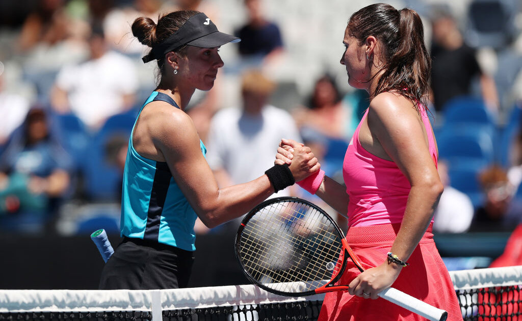 Виктория Томова отпадна в първи кръг на Australian Open Ракета